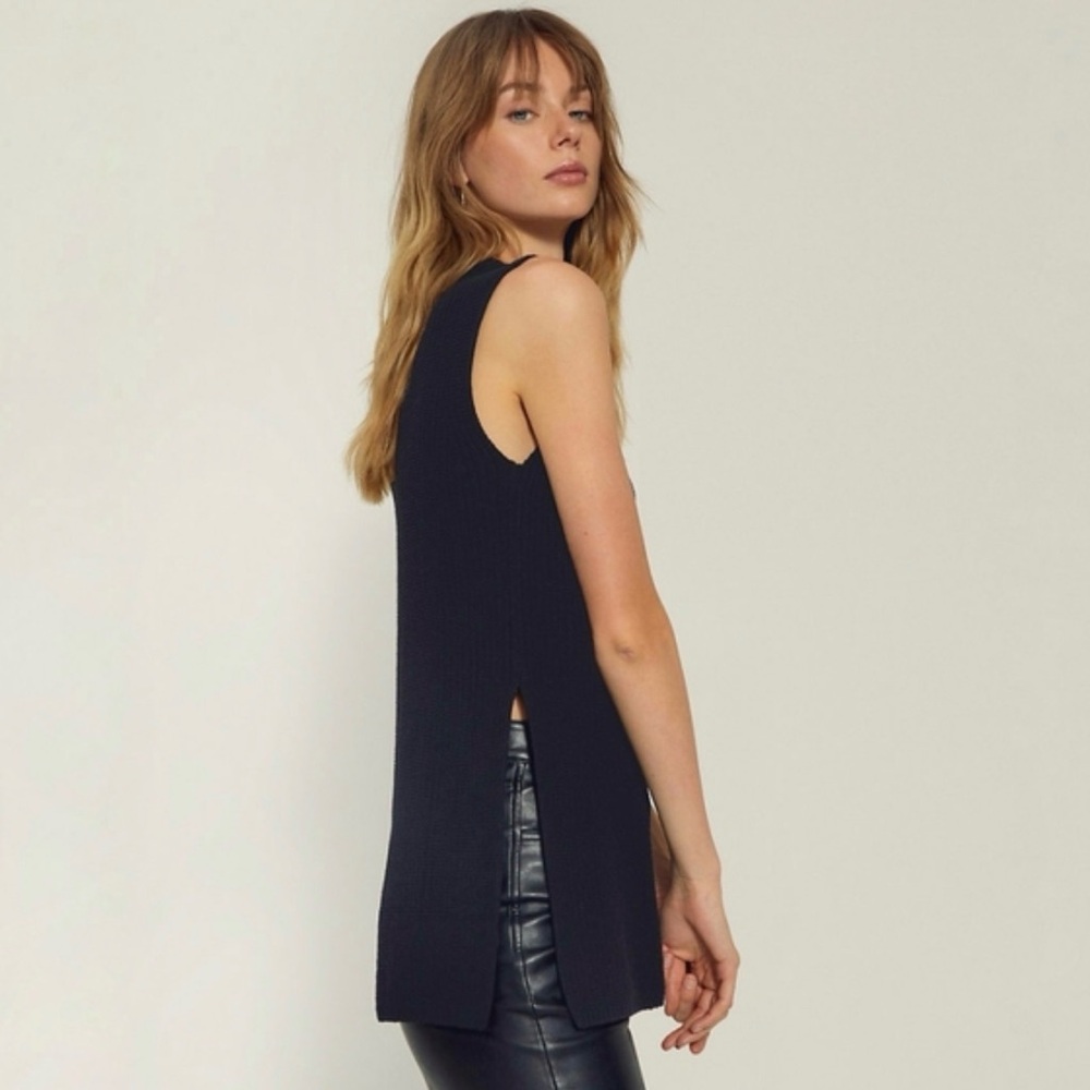 Aritzia | Wilfred Palmier Sleeveless Tunic Sweater Vest Black | US M